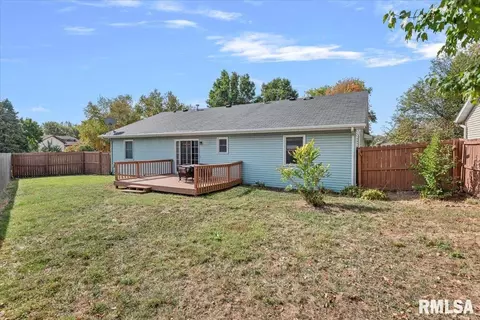 Exterior - 3100 Angelo St, Springfield, IL 62707 photo 3 of 5
