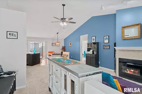 Entry Way - 3100 Angelo St, Springfield, IL 62707 photo 1 of 4