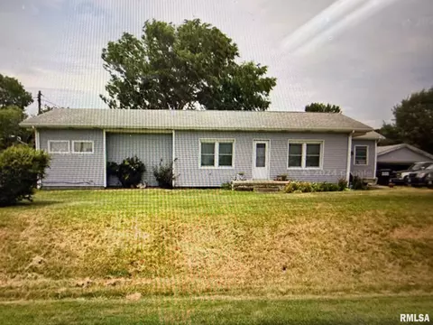 577 Il Route 48 Rd, Morrisonville, IL 62546