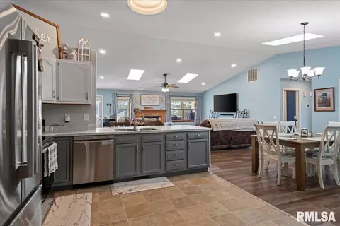Other - 6214 Hayley Ct, Springfield, IL 62712 photo 5 of 10