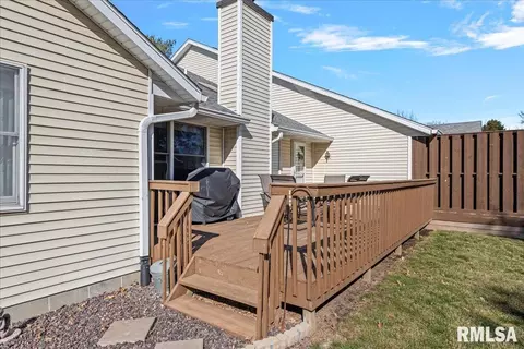 Exterior - 6214 Hayley Ct, Springfield, IL 62712 photo 5 of 6