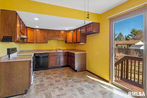 Kitchen - 7 Centennial Ave, Franklin, IL 62638 photo 1 of 4