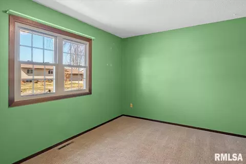 Bedroom - 7 Centennial Ave, Franklin, IL 62638 photo 1 of 11