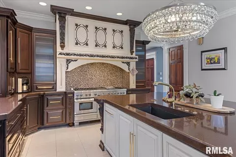 Kitchen - 3609 Melissa Dr, Springfield, IL 62711 photo 4 of 8