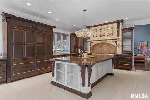 Kitchen - 3609 Melissa Dr, Springfield, IL 62711 photo 3 of 8