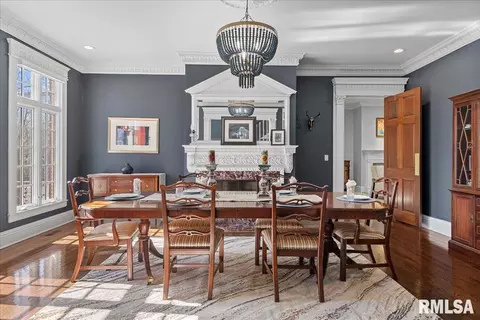 Dining - 3609 Melissa Dr, Springfield, IL 62711 photo 2 of 2