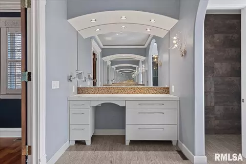 Entry Way - 3609 Melissa Dr, Springfield, IL 62711 photo 4 of 7