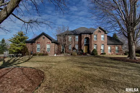 609 Long Dr, Quincy, IL 62305