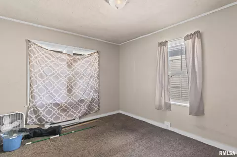Bedroom - 2160 S 14th St, Springfield, IL 62703 photo 2 of 6