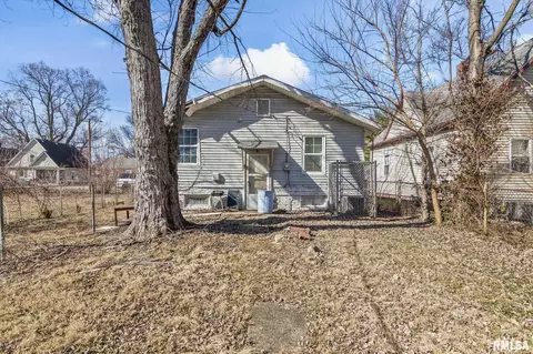 Exterior - 2160 S 14th St, Springfield, IL 62703 photo 1 of 4