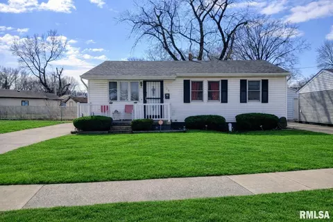 29 Melody Ln, Springfield, IL 62702