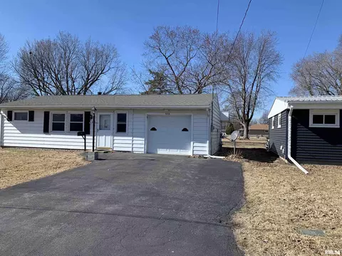 972 Olive St, Galesburg, IL 61401