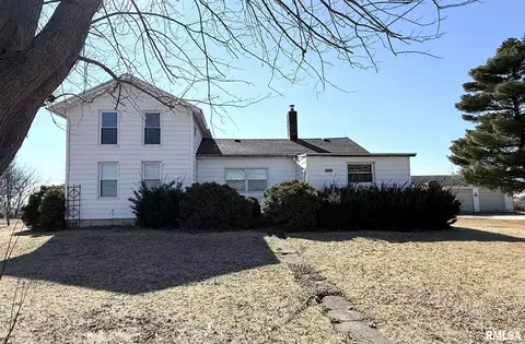 22 Knox Rd 1800 N, Galesburg, IL 61401