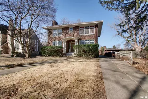 110 West Ave, Quincy, IL 62301