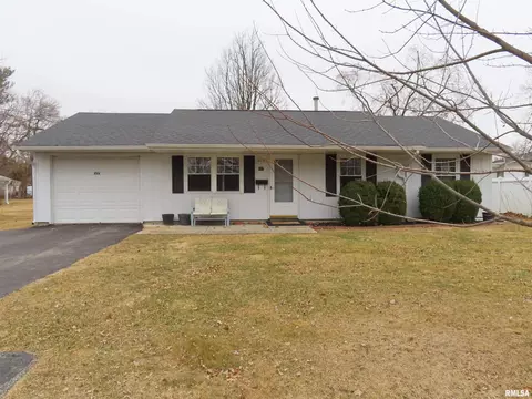537 Franklin Ave, Galesburg, IL 61401