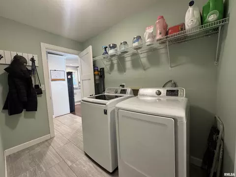 Other - 3300 Haviland Dr, Springfield, IL 62704 photo 2 of 6