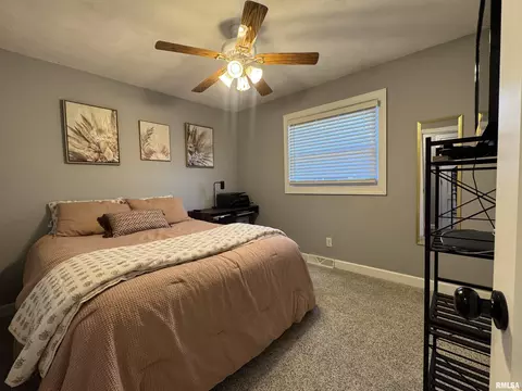 Bedroom - 3300 Haviland Dr, Springfield, IL 62704 photo 5 of 7
