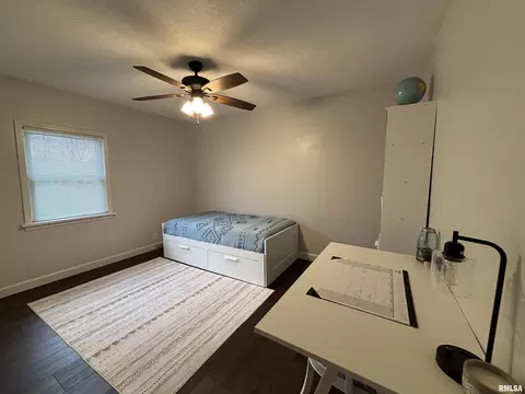 Bedroom - 2001 Calhoun Ave, Springfield, IL 62702 photo 3 of 5