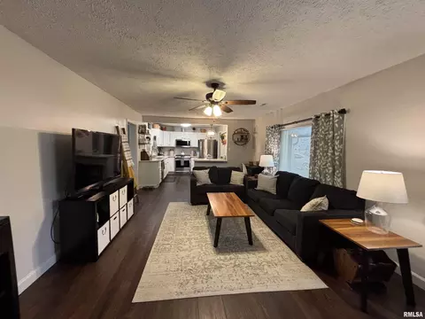 Other - 2001 Calhoun Ave, Springfield, IL 62702 photo 2 of 6