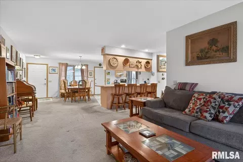 Other - 3120 Cascade Dr, Springfield, IL 62704 photo 4 of 6