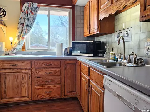 2220 Maple St, Quincy, IL 62301 photo 7