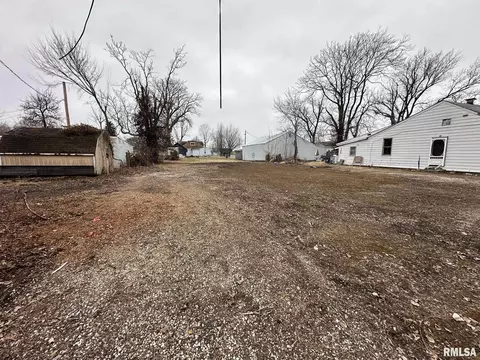 321 Fulton St, Jacksonville, IL 62650
