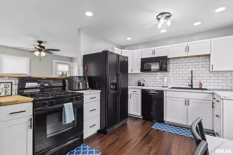 Kitchen - 2314 Ramsey Ave, Springfield, IL 62702 photo 1 of 2