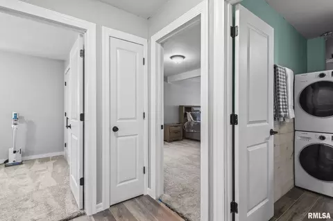 Entry Way - 2314 Ramsey Ave, Springfield, IL 62702 photo 3 of 3
