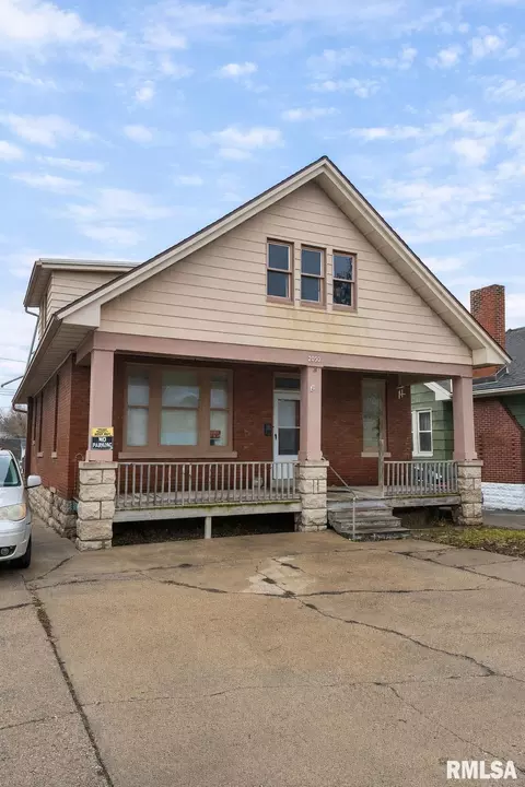 2050 Broadway St, Quincy, IL 62301
