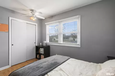 Bedroom - 2264 Eleanor Ave, Springfield, IL 62702 photo 3 of 12