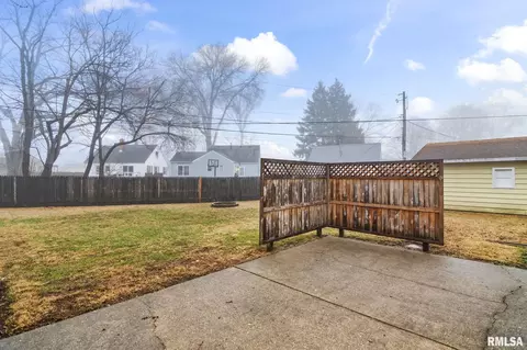 Other - 2025 E Hood St, Springfield, IL 62703 photo 7 of 7