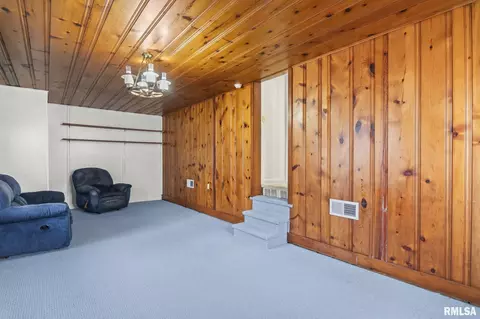 Living - 2025 E Hood St, Springfield, IL 62703 photo 7 of 8