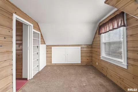 Bedroom - 2025 E Hood St, Springfield, IL 62703 photo 9 of 9
