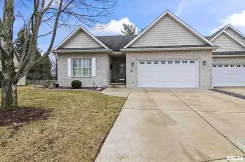 Exterior - 2216 Charlack Ave, Springfield, IL 62704 photo 3 of 5