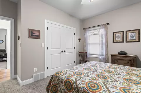Bedroom - 2216 Charlack Ave, Springfield, IL 62704 photo 6 of 9