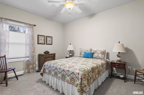 Bedroom - 2216 Charlack Ave, Springfield, IL 62704 photo 4 of 9