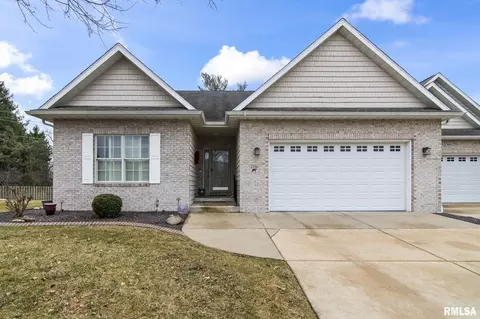2216 Charlack Ave, Springfield, IL 62704