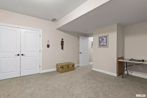 Bedroom - 2216 Charlack Ave, Springfield, IL 62704 photo 7 of 9