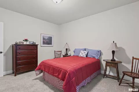 Bedroom - 2216 Charlack Ave, Springfield, IL 62704 photo 8 of 9