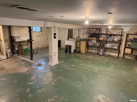 Other - 1101 N Walnut St, Springfield, IL 62702 photo 1 of 8