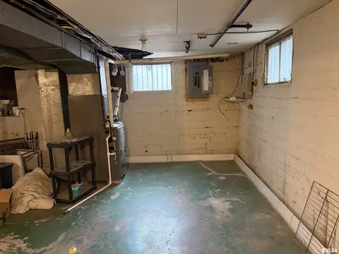 Other - 1101 N Walnut St, Springfield, IL 62702 photo 7 of 8