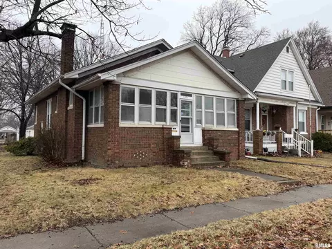Exterior - 1101 N Walnut St, Springfield, IL 62702 photo 5 of 5