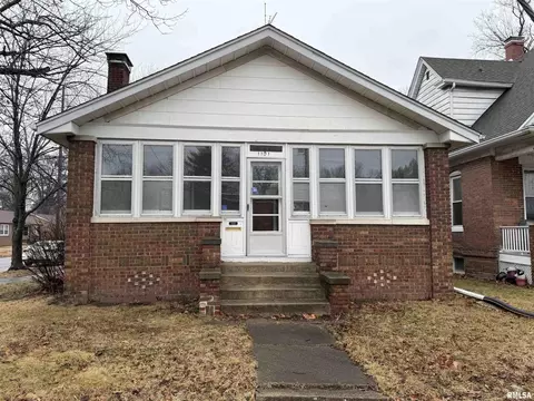 1101 N Walnut St, Springfield, IL 62702