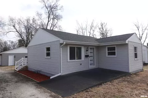 921 Lincoln St, Galesburg, IL 61401