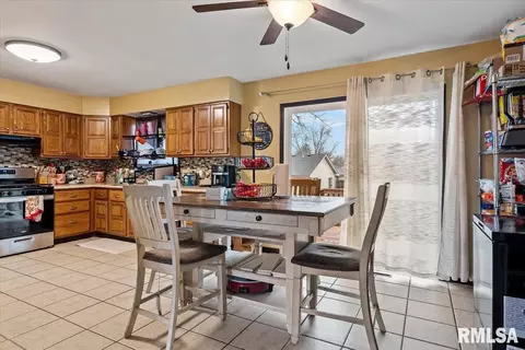27 Skyview Dr, Springfield, IL 62702 photo 7