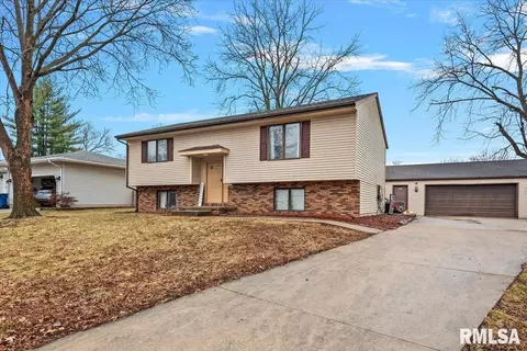 27 Skyview Dr, Springfield, IL 62702 photo 2