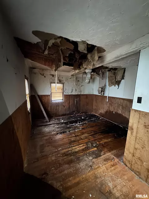 Other - 1008 3rd St, Lincoln, IL 62656 photo 5 of 12