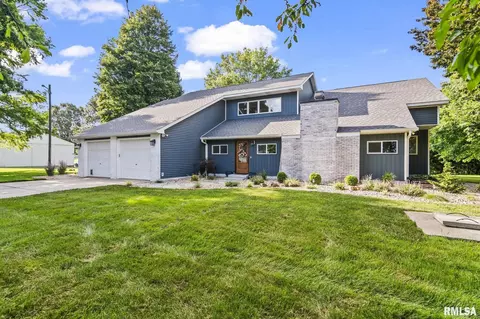5037 Wesley Chapel Rd, New Berlin, IL 62670