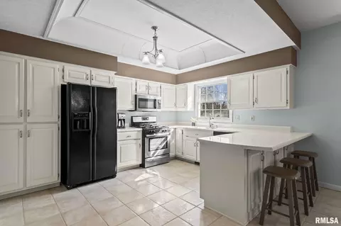 Kitchen - 3400 Briana Dr, Springfield, IL 62711 photo 1 of 3