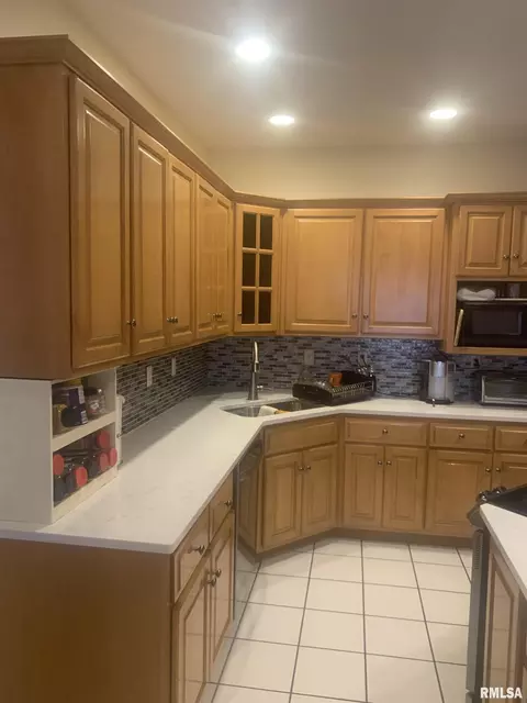 4117 Gaskell Dr, Springfield, IL 62711 photo 10